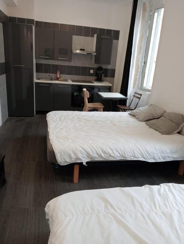 Studio 300 Vieux Port Opera Марсилия Екстериор снимка